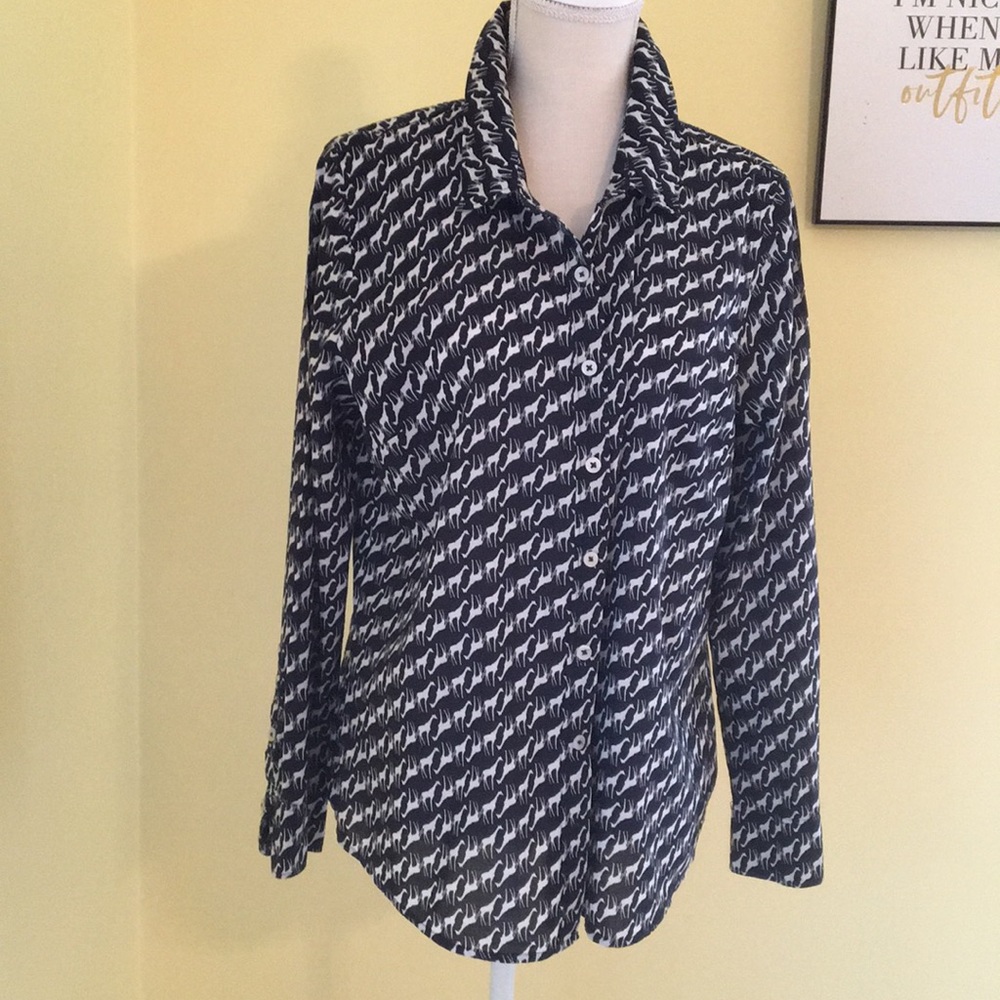 Crown and Ivy Giraffe Print Button Down